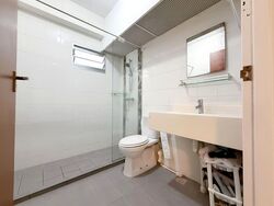 Blk 426D Floral Spring @ Yishun (Yishun), HDB 5 Rooms #549756851